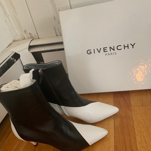 Givenchy Women’s Boots - Picture 10 of 16